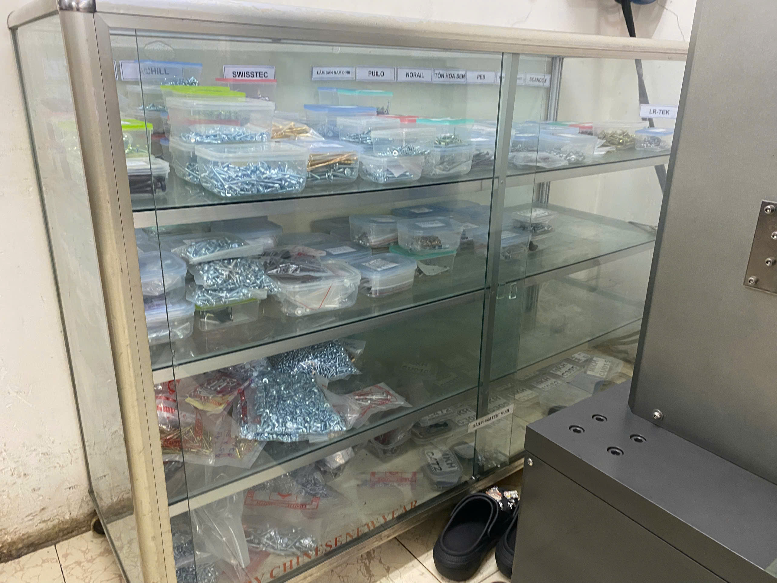 Sample display area 3.jpg